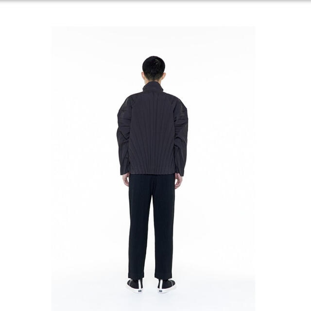 PLEATS PLEASE ISSEY MIYAKE(プリーツプリーズイッセイミヤケ)のHOMME PLISSÉ ISSEY MIYAKE EDGE COATLIGHT メンズのトップス(Tシャツ/カットソー(半袖/袖なし))の商品写真