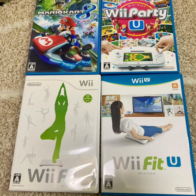 Wii U(ウィーユー)のＷi i U本体とソフトお譲り致します。 エンタメ/ホビーのゲームソフト/ゲーム機本体(家庭用ゲーム機本体)の商品写真