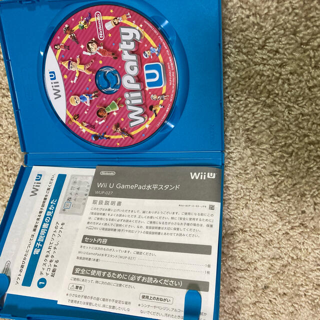 Wii U(ウィーユー)のＷi i U本体とソフトお譲り致します。 エンタメ/ホビーのゲームソフト/ゲーム機本体(家庭用ゲーム機本体)の商品写真