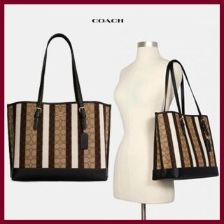 コーチ(COACH)の【完売品】COACH モリートートシグネチャー ジャガード ウィズ ストライプ(トートバッグ)