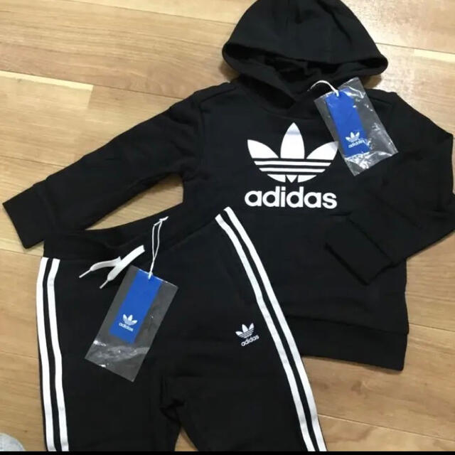 adidas(アディダス)のadidas アディダス パーカー パンツ セットアップ スウェット　120 キッズ/ベビー/マタニティのキッズ服男の子用(90cm~)(その他)の商品写真