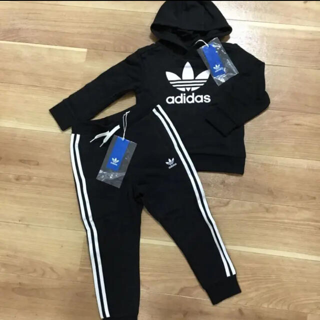 adidas(アディダス)のadidas アディダス パーカー パンツ セットアップ スウェット　120 キッズ/ベビー/マタニティのキッズ服男の子用(90cm~)(その他)の商品写真