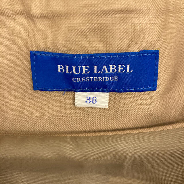 BURBERRY BLUE LABEL(バーバリーブルーレーベル)の美品！バーバリーブルーレーベルクレストブリッジ　フレア　膝丈　スカート レディースのスカート(ひざ丈スカート)の商品写真