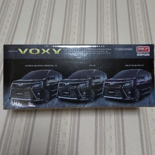 TOYODA VOXY ラジコン　1：24スケール