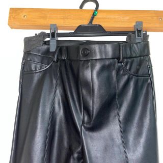 ザラ(ZARA)のZARA レザーパンツ(スキニーパンツ)