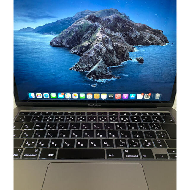 Apple(アップル)のMacBook Air 2020（スペースグレー） スマホ/家電/カメラのPC/タブレット(ノートPC)の商品写真