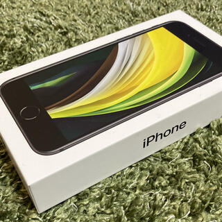 アップル(Apple)のiPhone SE 第2世代 (SE2) ブラック 64 GB simフリー(スマートフォン本体)