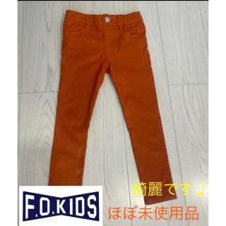 エフオーキッズ(F.O.KIDS)のほぼ未使用　スキニーパンツ　110(パンツ/スパッツ)