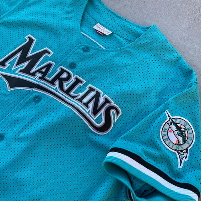 MITCHELL & NESS(ミッチェルアンドネス)のMitchell&Ness Florida Marlins BP Jersey メンズのトップス(Tシャツ/カットソー(半袖/袖なし))の商品写真