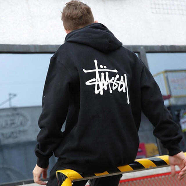 ステューシー　STUSSY パーカー　黒  XL 正規品 2