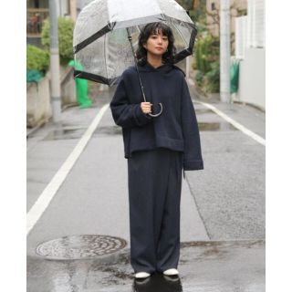 ブラックバイマウジー(BLACK by moussy)のブラックバイマウジー　ショートフーディー　ネイビー  パーカー(パーカー)