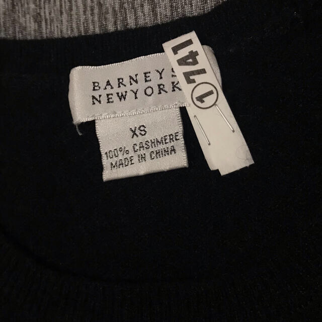 BARNEYS NEW YORK(バーニーズニューヨーク)のカシミヤ100% ニット長袖セーター バーニーズニューヨーク　黒 XS レディースのトップス(ニット/セーター)の商品写真