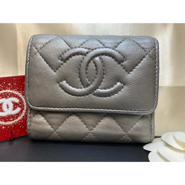 チャム様♪ CHANEL デカココ キャビアスキン 3つ折り財布 シルバー 美