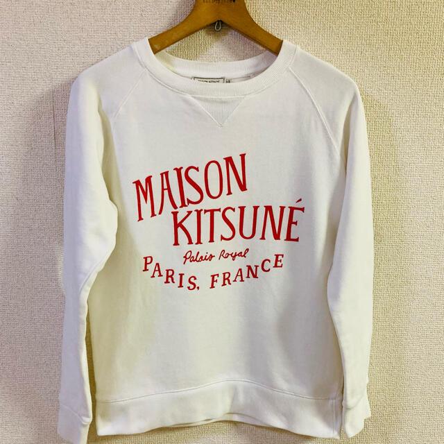 MAISON KITSUNE'(メゾンキツネ)のMAISON KITSUNEメゾンキツネ/スウェットトレーナー古着 レディースのトップス(トレーナー/スウェット)の商品写真