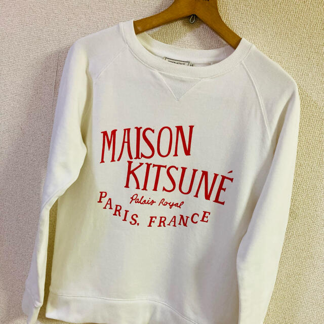 MAISON KITSUNE'(メゾンキツネ)のMAISON KITSUNEメゾンキツネ/スウェットトレーナー古着 レディースのトップス(トレーナー/スウェット)の商品写真