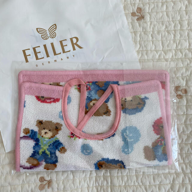 FEILER(フェイラー)の新品未開封　フェイラー　スタイ キッズ/ベビー/マタニティのこども用ファッション小物(ベビースタイ/よだれかけ)の商品写真