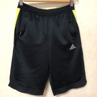 アディダス(adidas)のアディダス　ハーフパンツ　140cm(ウェア)