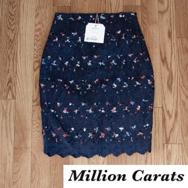 Million Carats(ミリオンカラッツ)の花×花レーススカート レディースのスカート(ひざ丈スカート)の商品写真