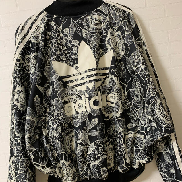 レディースadidas  アディダス　オリジナルス　花柄　レース　バルーン型　ブルゾン