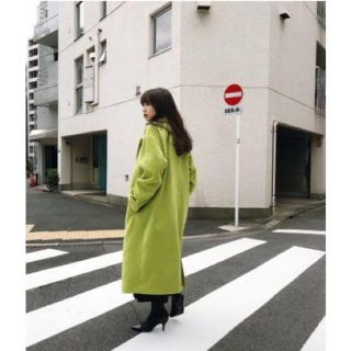 マウジー(moussy)のシェルターラグアジェム ライムコート(ロングコート)