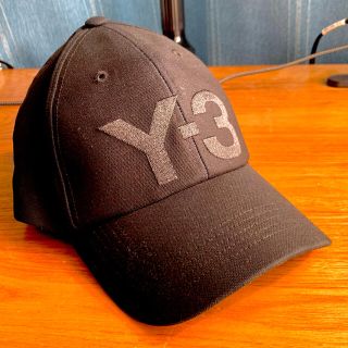 ワイスリー(Y-3)のレア！Y-3 CLASSIC LOGO CAP ワイスリー ロゴ キャップ 帽子(キャップ)