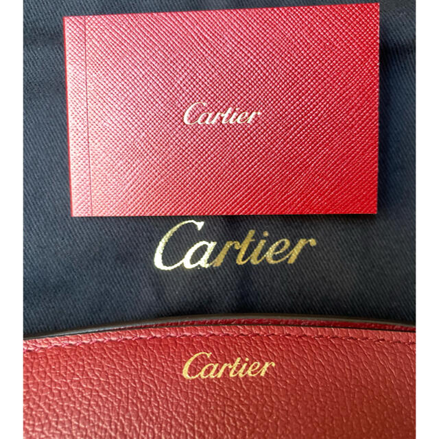 Cartier(カルティエ)のCドゥ カルティエ クラッチバッグ レザー ボルドー　赤　レッド レディースのバッグ(クラッチバッグ)の商品写真