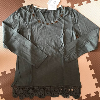 フェリシモ(FELISSIMO)の新品　グレーカラーTシャツ　お値下げ(Tシャツ/カットソー(七分/長袖))