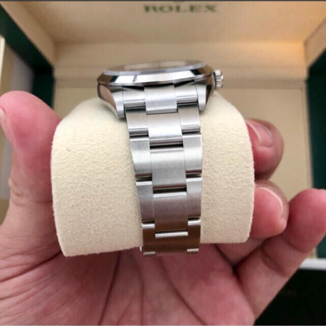 ROLEX(ロレックス)の新品未使用 ロレックス エクスプローラー 124270 付属品完備 メンズの時計(腕時計(アナログ))の商品写真