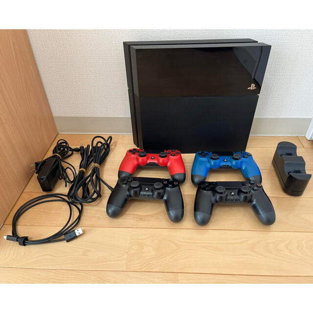 ps4 本体　コントローラー4個(2個ジャンク)