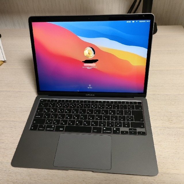 Apple(アップル)の【中古】APPLE MacBook Air MGN63J/A　256GB スマホ/家電/カメラのPC/タブレット(ノートPC)の商品写真