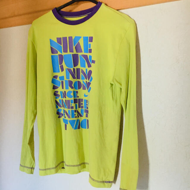 NIKE(ナイキ)のNIKE 長袖Tシャツ Sサイズ メンズのトップス(Tシャツ/カットソー(七分/長袖))の商品写真