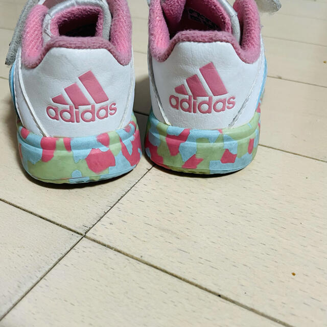 adidas(アディダス)のadidas スニーカー　13cm キッズ/ベビー/マタニティのベビー靴/シューズ(~14cm)(スニーカー)の商品写真