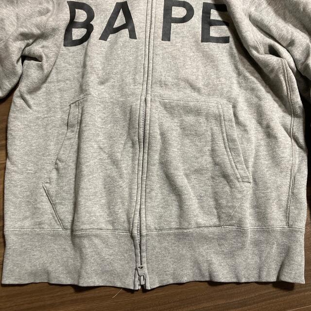 A BATHING APE(アベイシングエイプ)のAPE メンズのトップス(パーカー)の商品写真