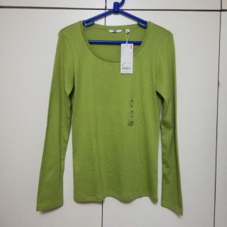 ユニクロ(UNIQLO)の【新品】ユニクロ Mサイズ プレミアムコットンクルーネックT(Tシャツ(長袖/七分))