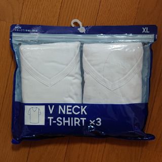 ジーユー(GU)の新品 半袖VネックTシャツ二枚 XL(Tシャツ/カットソー(半袖/袖なし))