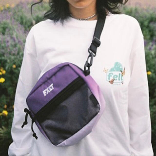 XLARGE(エクストララージ)のXLARGE×FELT "FXLT" DIP DYED SHOULDER BAG メンズのバッグ(ショルダーバッグ)の商品写真