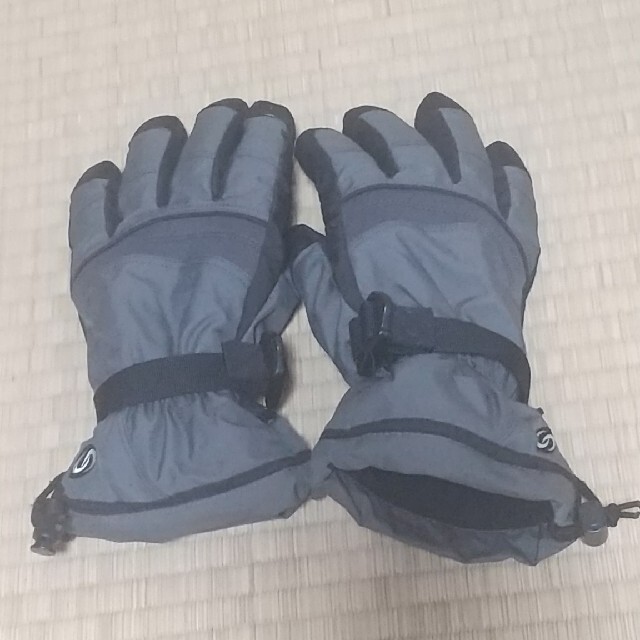 Thinsulate 手袋 グローブ Mサイズ 灰&黒 スキー スノーボード スポーツ/アウトドアのスノーボード(ウエア/装備)の商品写真