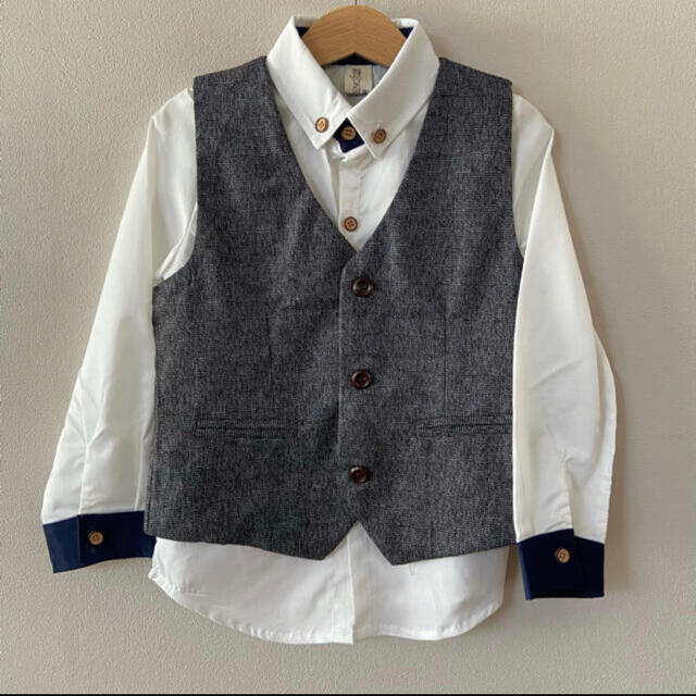 入学式　スーツ　フォーマル　120 キッズ/ベビー/マタニティのキッズ服男の子用(90cm~)(ドレス/フォーマル)の商品写真