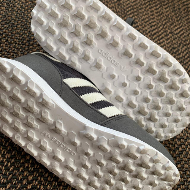 adidas(アディダス)の【美品】adidas originals　19.0cm 済 キッズ/ベビー/マタニティのキッズ靴/シューズ(15cm~)(スニーカー)の商品写真