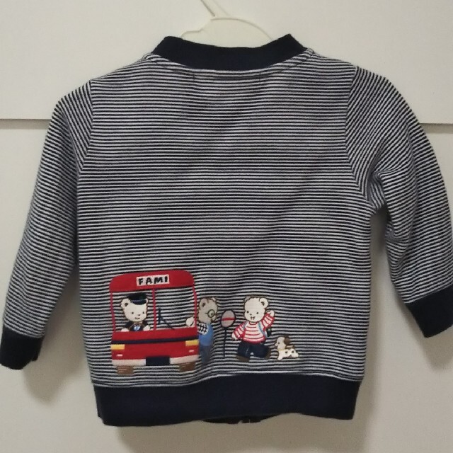 familiar(ファミリア)のファミリア ブルゾン パーカー ジャケット80㎝ キッズ/ベビー/マタニティのキッズ服男の子用(90cm~)(ジャケット/上着)の商品写真