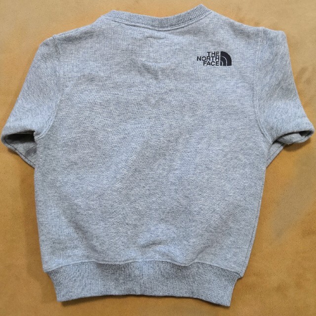 THE NORTH FACE(ザノースフェイス)のノースフェイストレーナー　100 キッズ/ベビー/マタニティのキッズ服男の子用(90cm~)(Tシャツ/カットソー)の商品写真