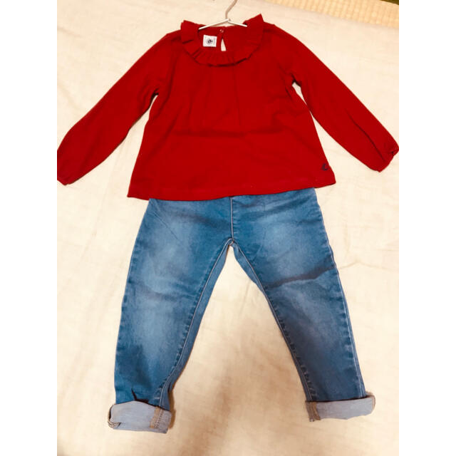 PETIT BATEAU(プチバトー)の🇫🇷プチバトー  カットソー長袖　赤 5ans 110cm キッズ/ベビー/マタニティのキッズ服女の子用(90cm~)(Tシャツ/カットソー)の商品写真