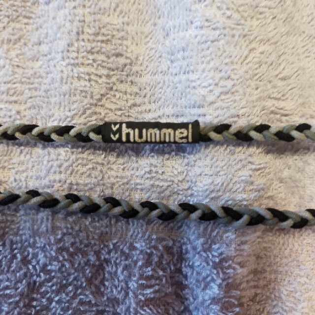 hummel(ヒュンメル)のサッカー　ヘアバンド　 レディースのヘアアクセサリー(ヘアバンド)の商品写真