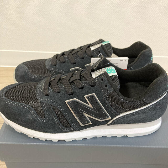 New Balance(ニューバランス)の新品未使用　ニューバランス　wl373 23cm ft2 ブラック レディースの靴/シューズ(スニーカー)の商品写真