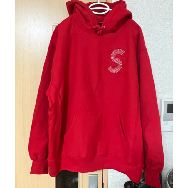 Supreme(シュプリーム)のシュプリーム　Sロゴ　パーカー　Lサイズ　レッド メンズのトップス(パーカー)の商品写真