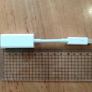 アップル(Apple)のApple Thunderbolt - Firewire 変換 中古 美品(PC周辺機器)