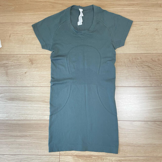 【超美品】lululemon  Tシャツ　Swiftly Tech