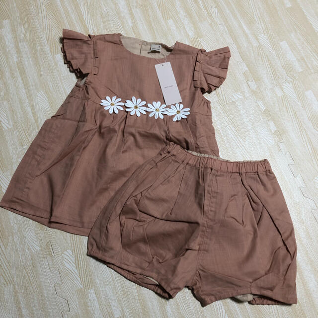 petit main(プティマイン)のプティマイン  新品　セットアップ　130 キッズ/ベビー/マタニティのキッズ服女の子用(90cm~)(Tシャツ/カットソー)の商品写真