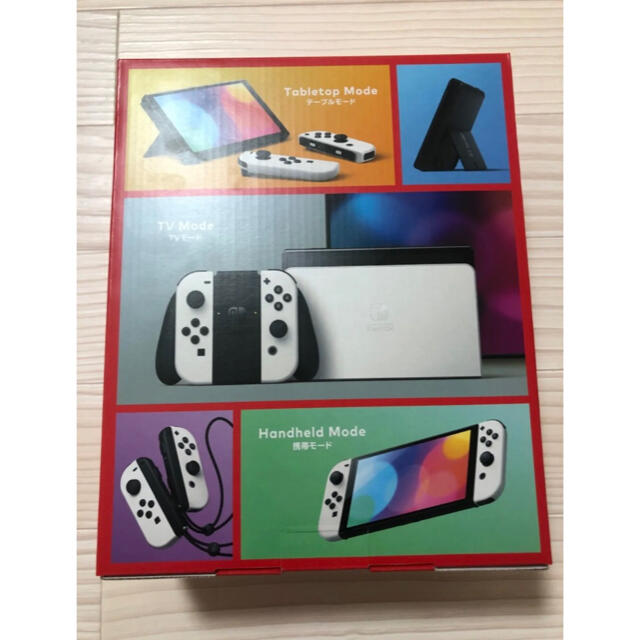 Nintendo Switch(ニンテンドースイッチ)のNintendo Switch(有機ELモデル) ホワイト エンタメ/ホビーのゲームソフト/ゲーム機本体(家庭用ゲーム機本体)の商品写真