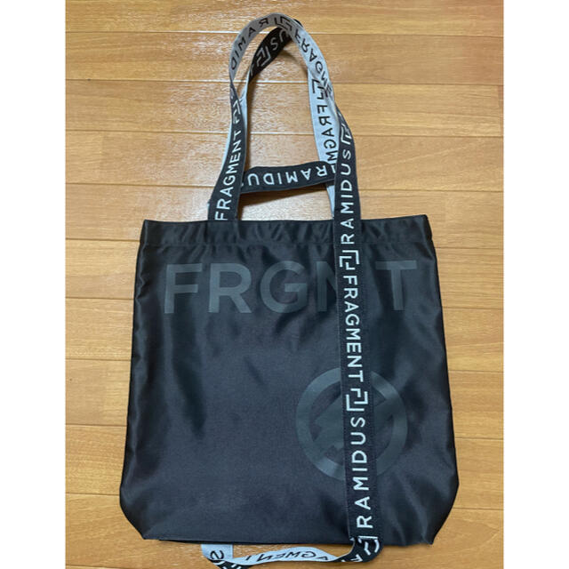 FRAGMENT DESIGN × RAMIDUS TOTE BAG (M) メンズのバッグ(トートバッグ)の商品写真